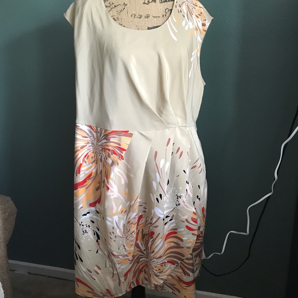 Gorgeous Lane Bryant lined sleeveless dress